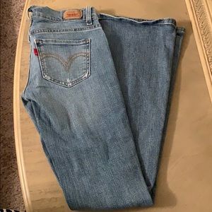 Levi’s Too Superlow 524 jeans